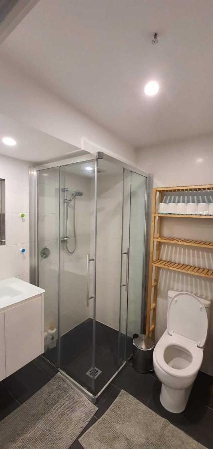 Dana-Cozy Studio With Shared Entry In The City Camberra Exterior foto